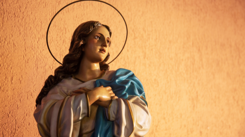 Descubra com Pe. Jose Eduardo de Oliveira e Silva como a espiritualidade fortalece a mente diante das adversidades.