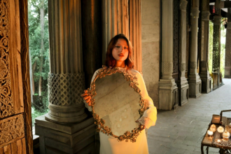 O colecionismo de objetos antigos revela história e importância cultural em peças que atravessam gerações, comenta Cristiane Ruon dos Santos.