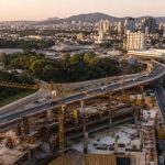 Santa Catarina acelera investimentos em inovação e infraestrutura: por que essa estratégia pode transformar empregos, logística e desenvolvimento regional